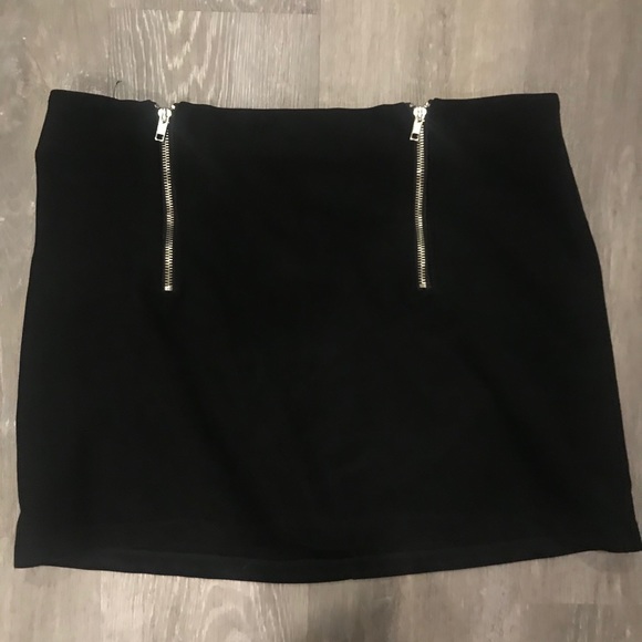 2 Zipper Velvet Skirt - Picture 2 of 2